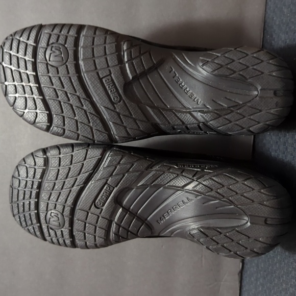 Merrell Encore Shoes - Picture 2 of 4